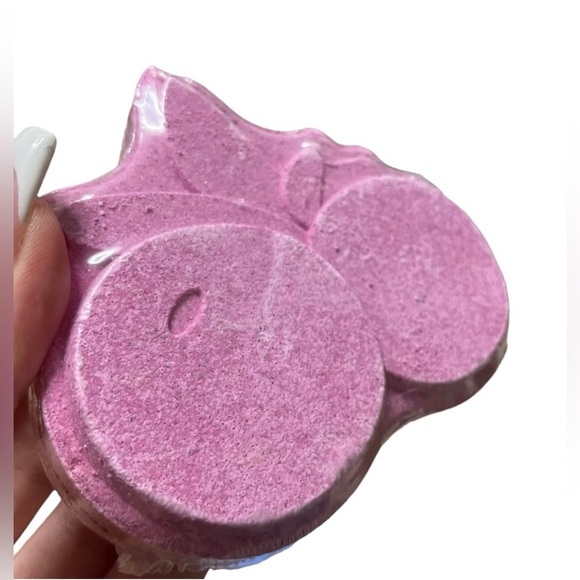 Cranberry & Orange Flower Bath Bomb - Picture 4 of 5